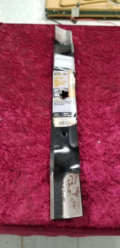lot 2318 image: Lot of Mower Blades