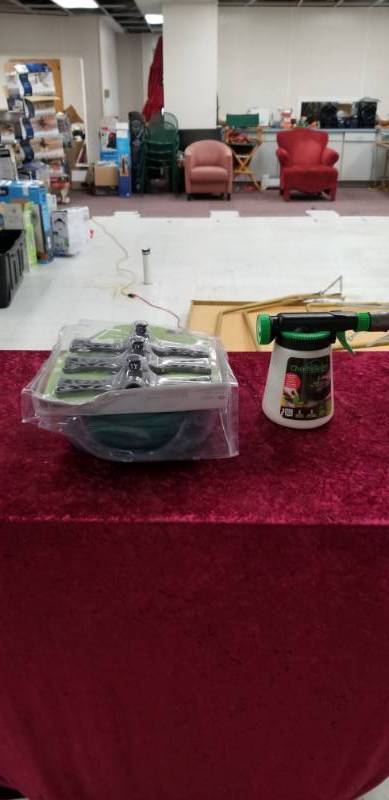 lot 2325 image: Garden Products Lot