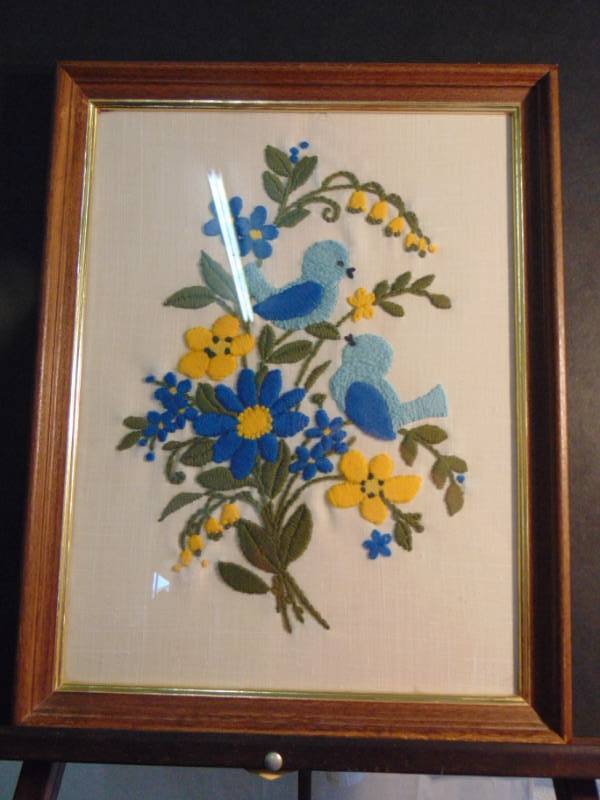 lot 14402 image: Beautifully Framed Sewing Bird piece