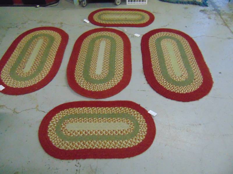 lot 14495 image: 4  27 X 46 NEW RUG AND 2 X 3 NEW RUG