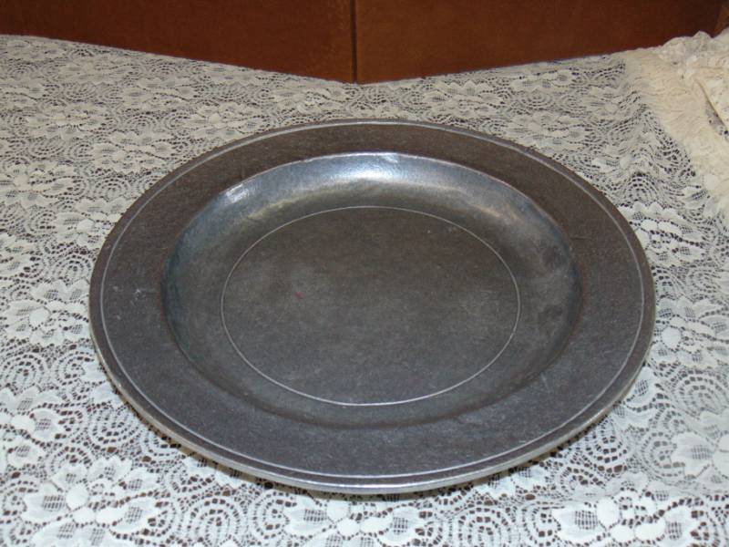 lot 14561 image: Armetale Metal hot or cold server