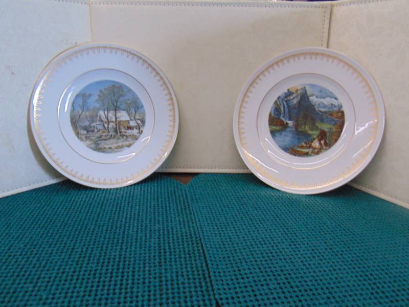 lot 14565 image: 1970s Currier & Ives plate 753 & 754 Danbury Mint 12 plates in set