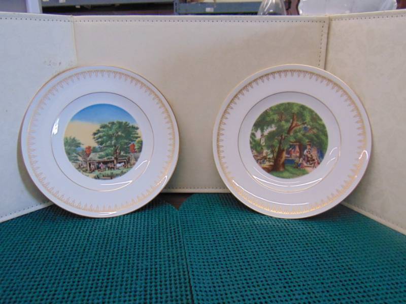 lot 14568 image: 1970s Currier & Ives plate 759 & 760 Danbury Mint 12 plates in set