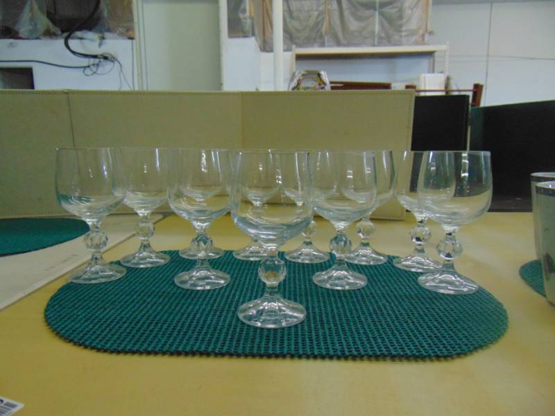 lot 14579 image: set of 11 Wine Glasses