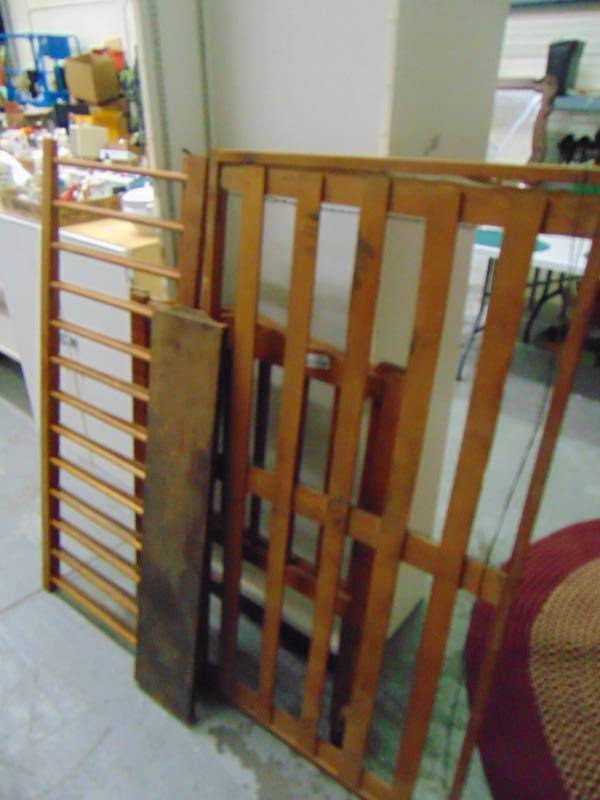 lot 14617 image: Vintage baby bed