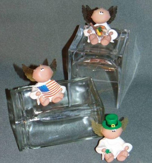 lot 10014 image: Angel Various Holiday Figurines