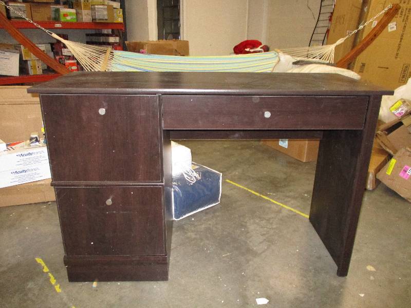 lot 125 image: Small Desk - some scratches on top