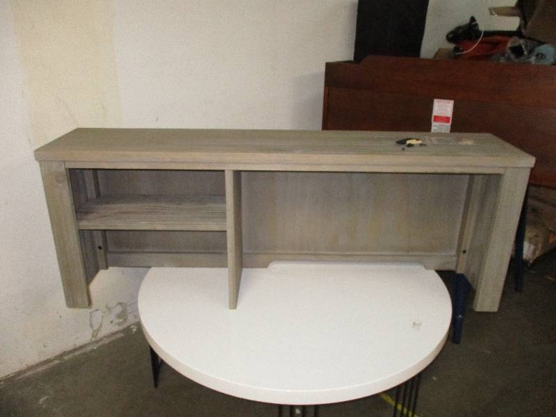 lot 201 image: Desktop Hutch
