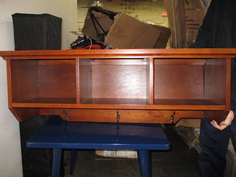 lot 203 image: Hanging Coat Rack