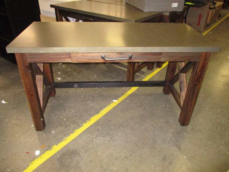 lot 209 image: Desk with One Drawer