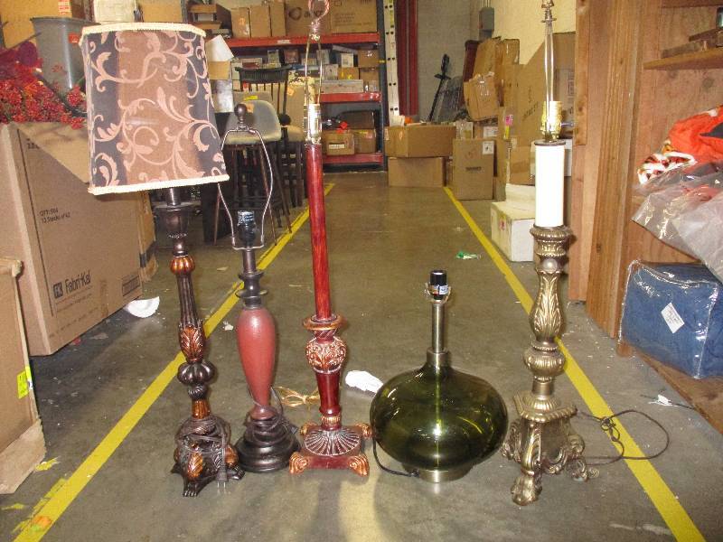 lot 219 image: Lot of Five Table Lamps #3