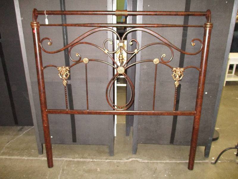 lot 256 image: Ornate Metal Headboard - Full