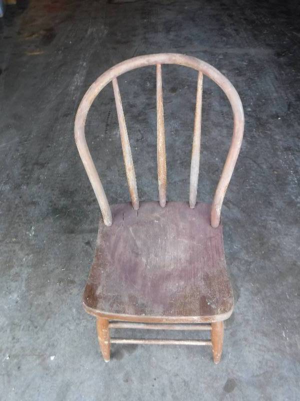 lot 12006 image: Wood chair