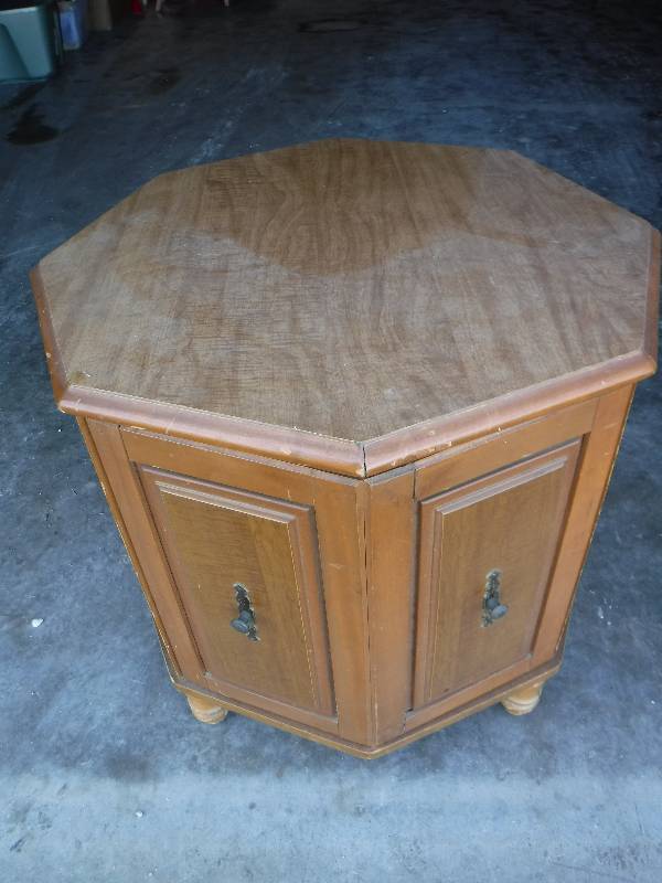 lot 12009 image: Wood octagon end table or side table