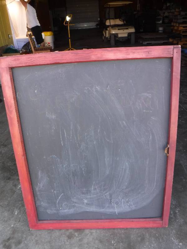 lot 12015 image: Chalk board on easel