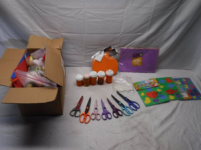 lot 12075 image: Craft scissors lot, googlie eyes and foam cut outs
