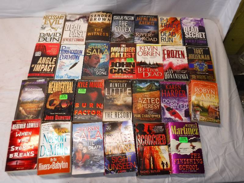 lot 12101 image: Sci-Fi thriller book lot