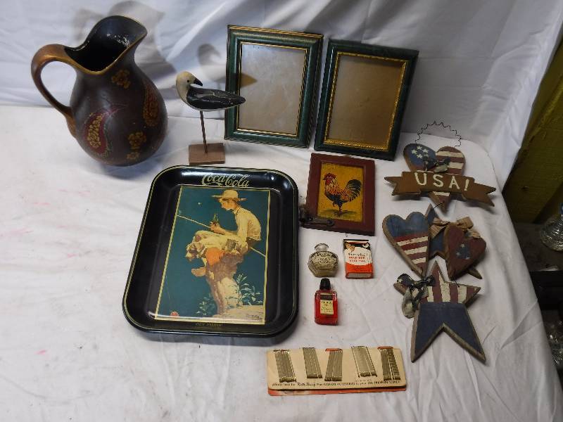 lot 12103 image: Coca Cola tray, pitcher and more