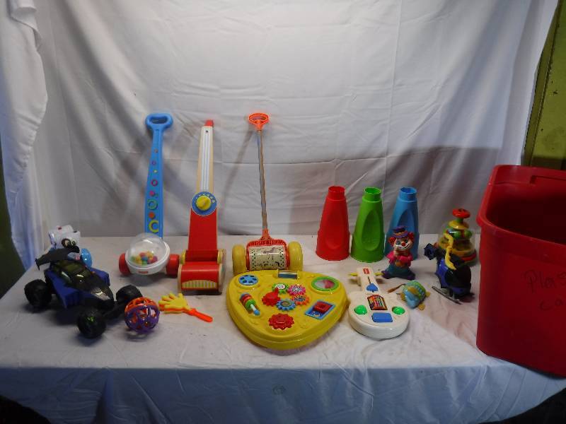 lot 12019 image: Toddler child toy lot