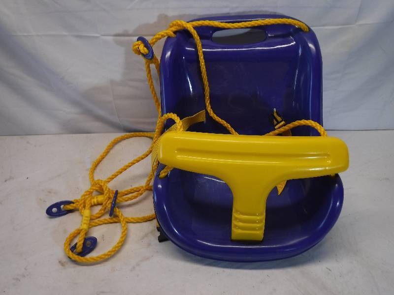 lot 12021 image: Toddler swing