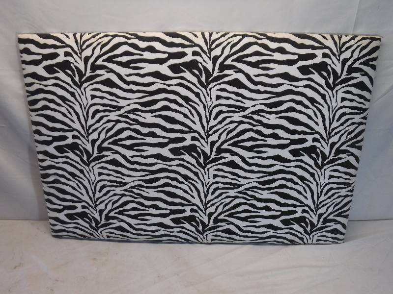 lot 12023 image: Zebra print message board