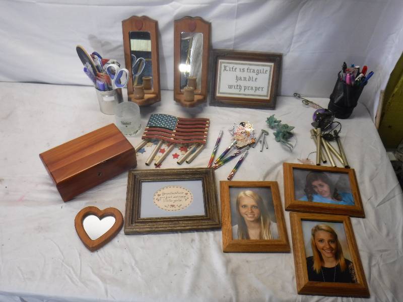 lot 12174 image: Wind chimes, wood box and more