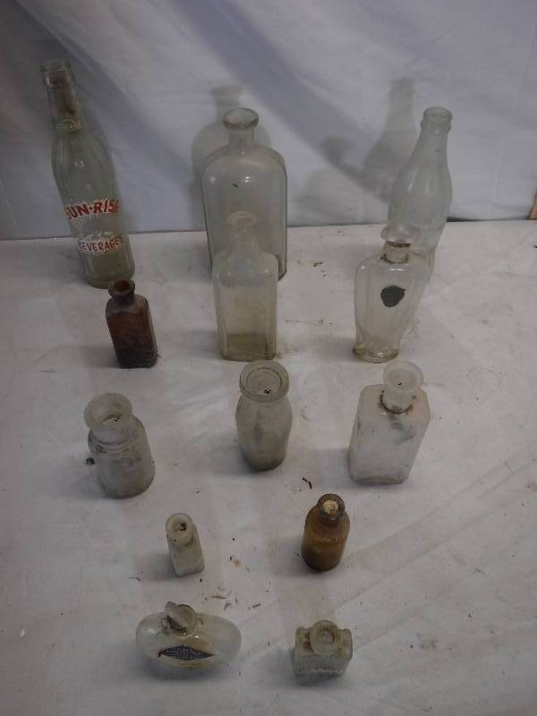 lot 12186 image: Misc bottle collection