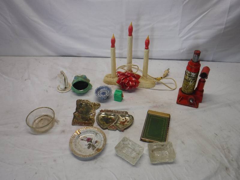 lot 12163 image: Bottle jack and misc nick nacks