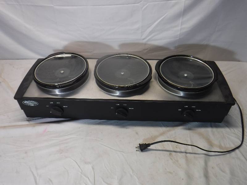 lot 12199 image: 3 crock crock pot warmer
