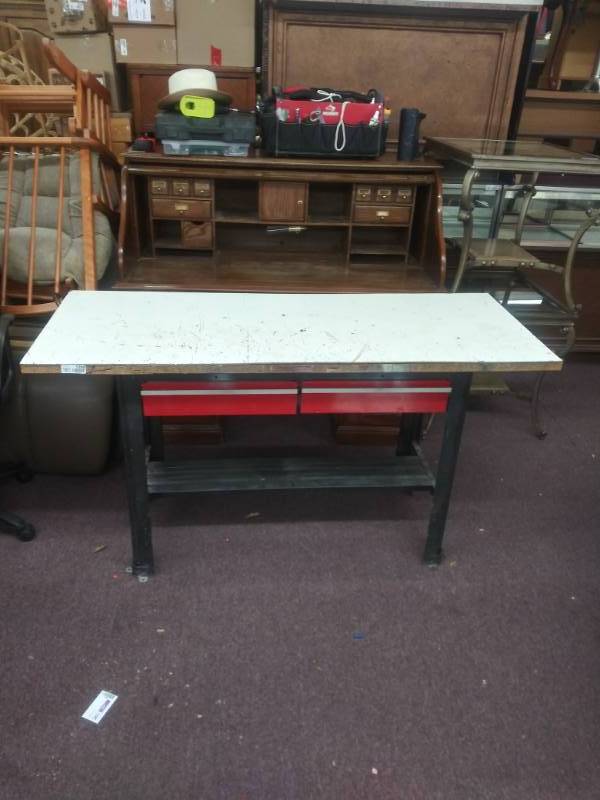 lot 1288 image: Craftsman Workbench