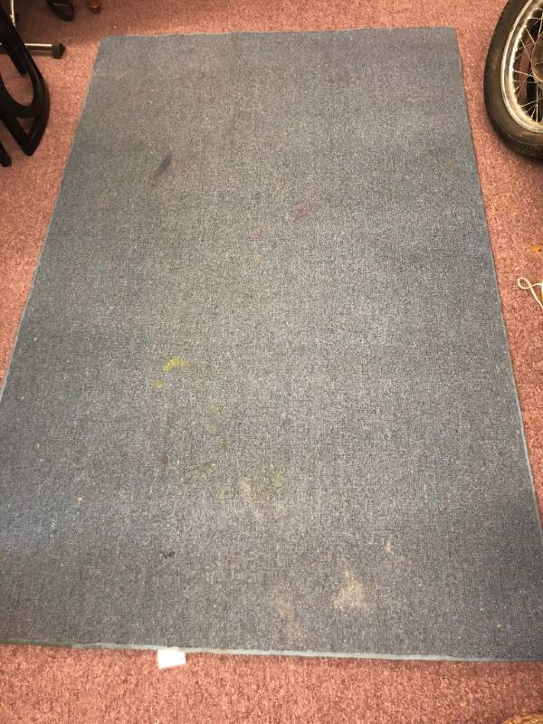 lot 1302 image: Grey Rug (7ft X5ft)