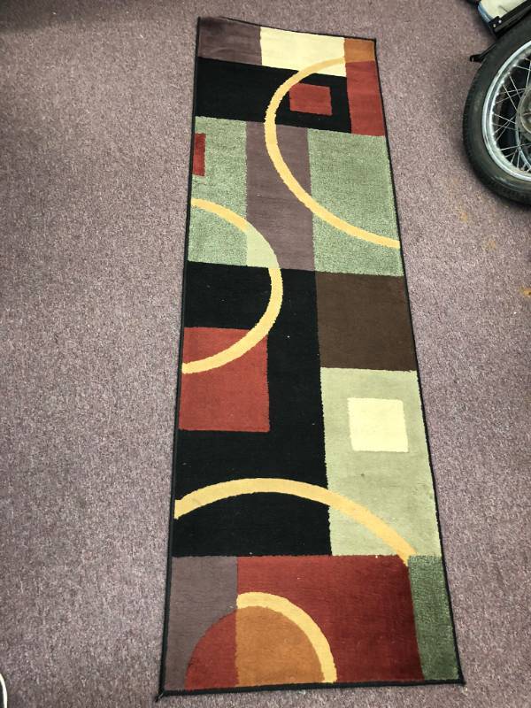 lot 1305 image: Geometric Runner Rug 2ft X 7ft