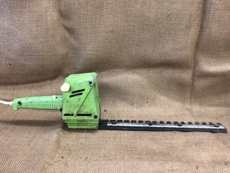 lot 1435 image: Powerhouse Trimmer- tested and works