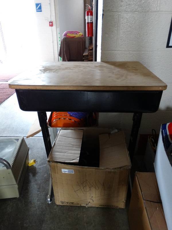 lot 16026 image: Student Desk.