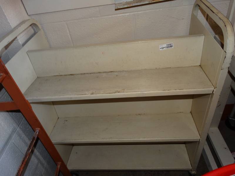 lot 16061 image: Metal library carts.