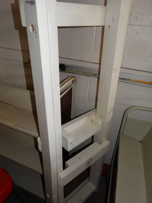 lot 16062 image: Play prop.