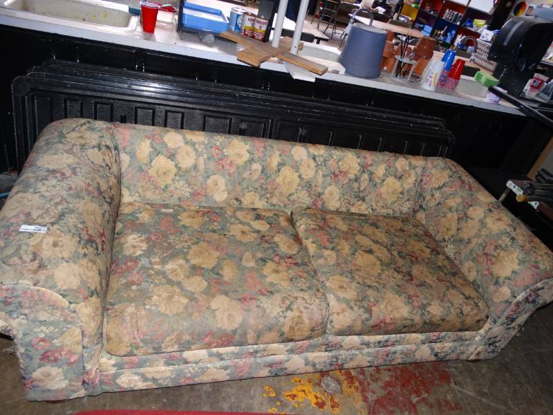 lot 16077 image: Couch, missing back cushions.