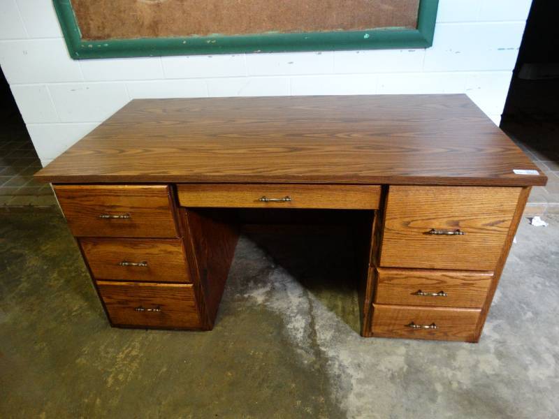 lot 16123 image: Large wooden desk, heavy.