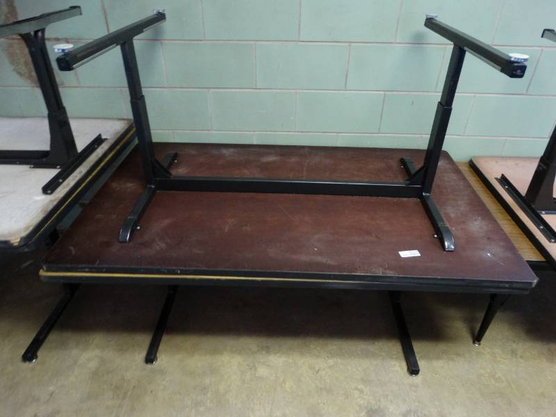 lot 16129 image: 2 Short and long tables.
