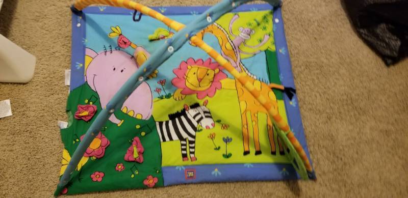 lot 17415 image: Jungle Animals Baby Play Mat