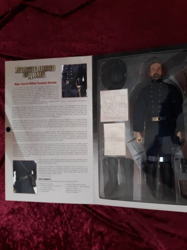 lot 17203 image: Figurine Major General William Tecumseh Sherman - Sideshow 12 Complete in box