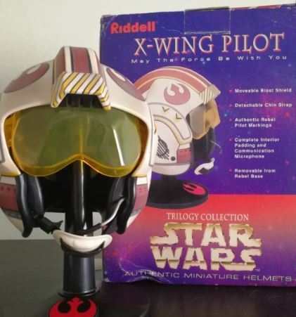 lot 2913 image: X-Wing Pilot Trilogy Collection Die Cast Metal Miniature Helmet
