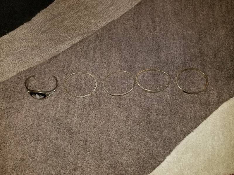 lot 18829 image: Silver Bracelets w Shell Stones
