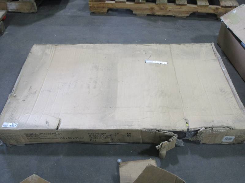 lot 6412 image: Table
