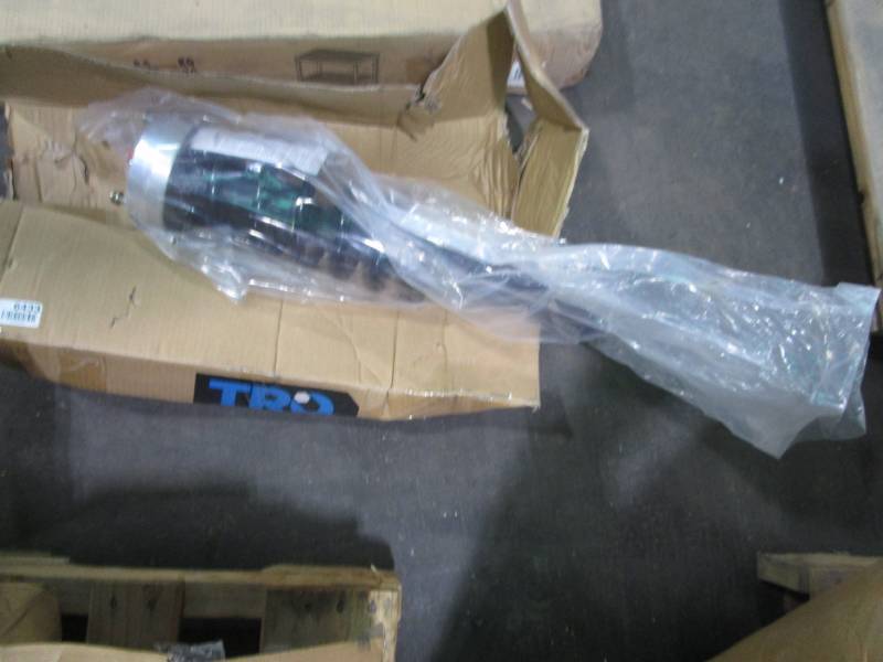 lot 6433 image: Pallet of Random Items