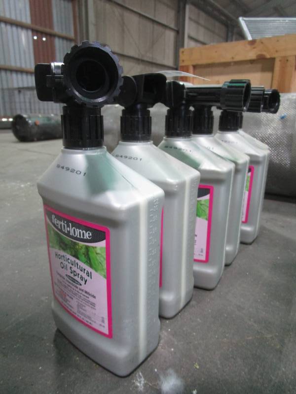 lot 6444 image: Lot of Ferti-Lome Horticultural Oil Spray