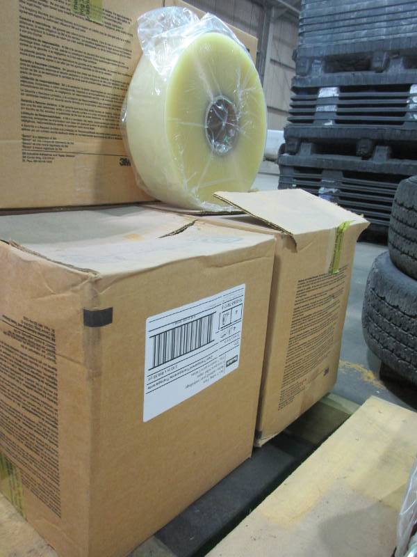 lot 6348 image: (4) Rolls Scotch 3M Box Sealing Tape Clear Qt.4 (72mm x 914 mm) 999 yards