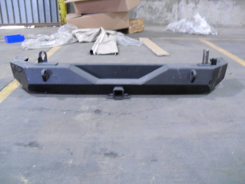 lot 1 image: Heavy Duty Bumper
