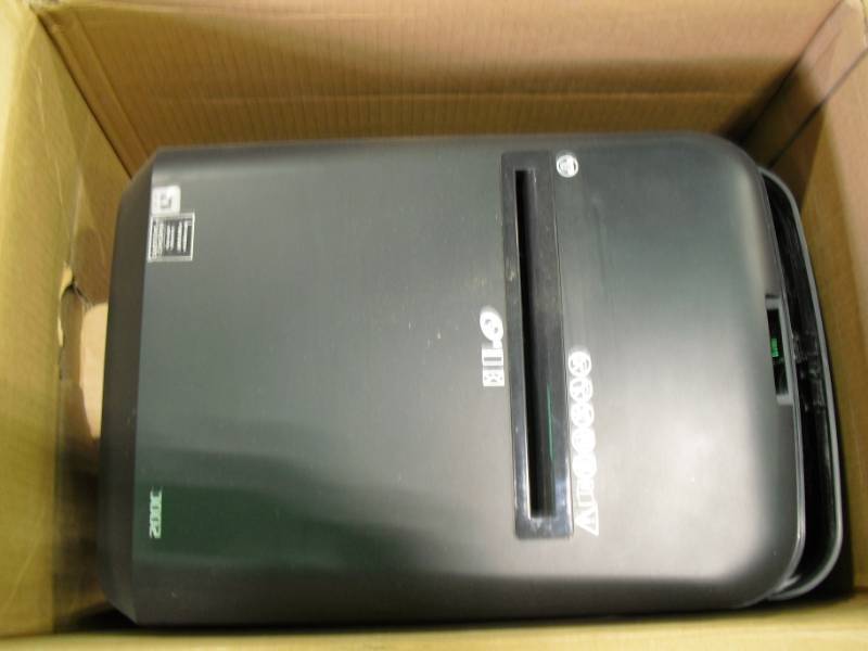 lot 6451 image: Fellowes Shredder Not Tested