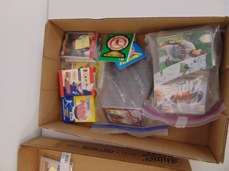 lot 7074 image: Baseball Cards - Post - Score Dream Team, 1996 EXL with Stars, 1994 Stadium Club Draft Picks